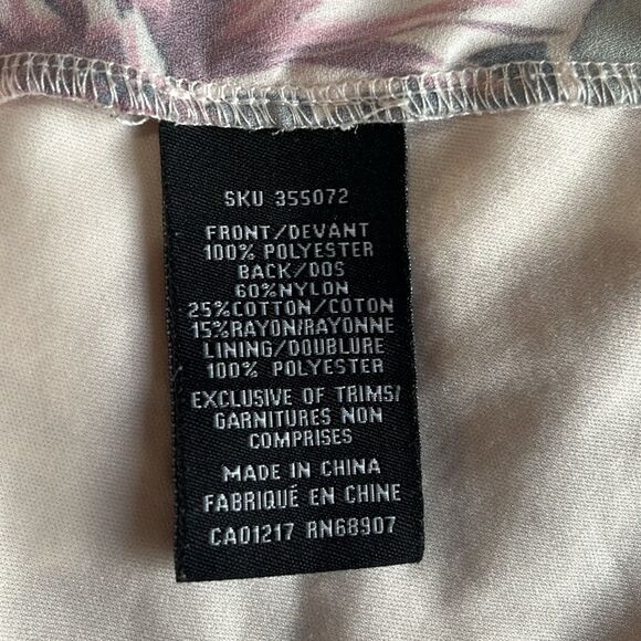 Beautiful Le chateau blouse/Size XS - Picture 7 of 7